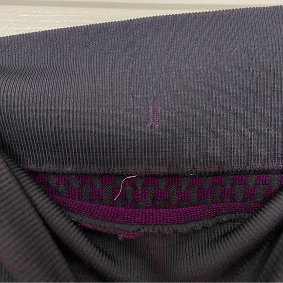 LULULEMON • About That Base Tight Leggings Tender Violet - Picture 8 of 11